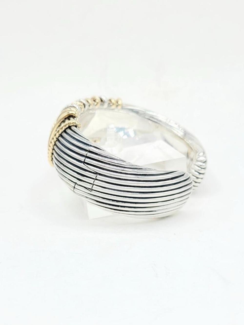 David Yurman Helena Cuff Bracelet With 18k Gold And Pave Diamonds - Picture 9 of 16